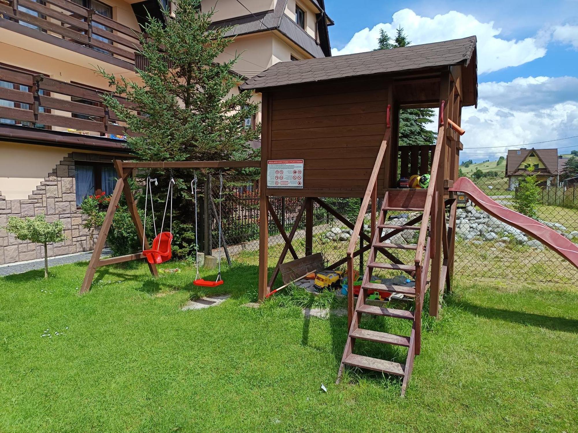 Wynajem Pokoi Stachon Homestay *